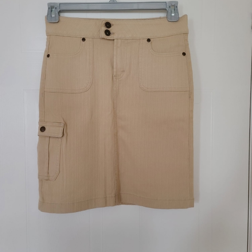 Tommy Hilfiger Skirt Beige Size 7